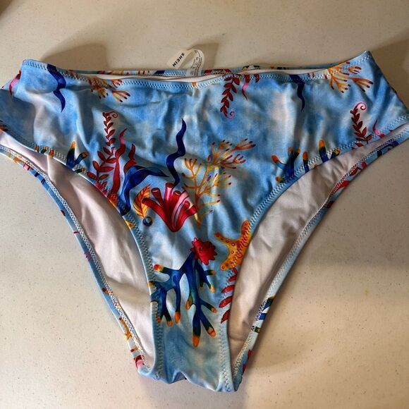 Shein plus bikini set - Picture 8 of 10